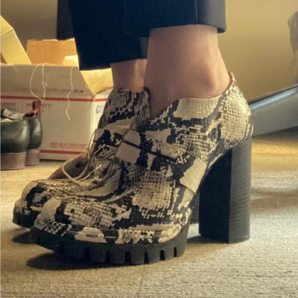 AS98 Ebbie Booties